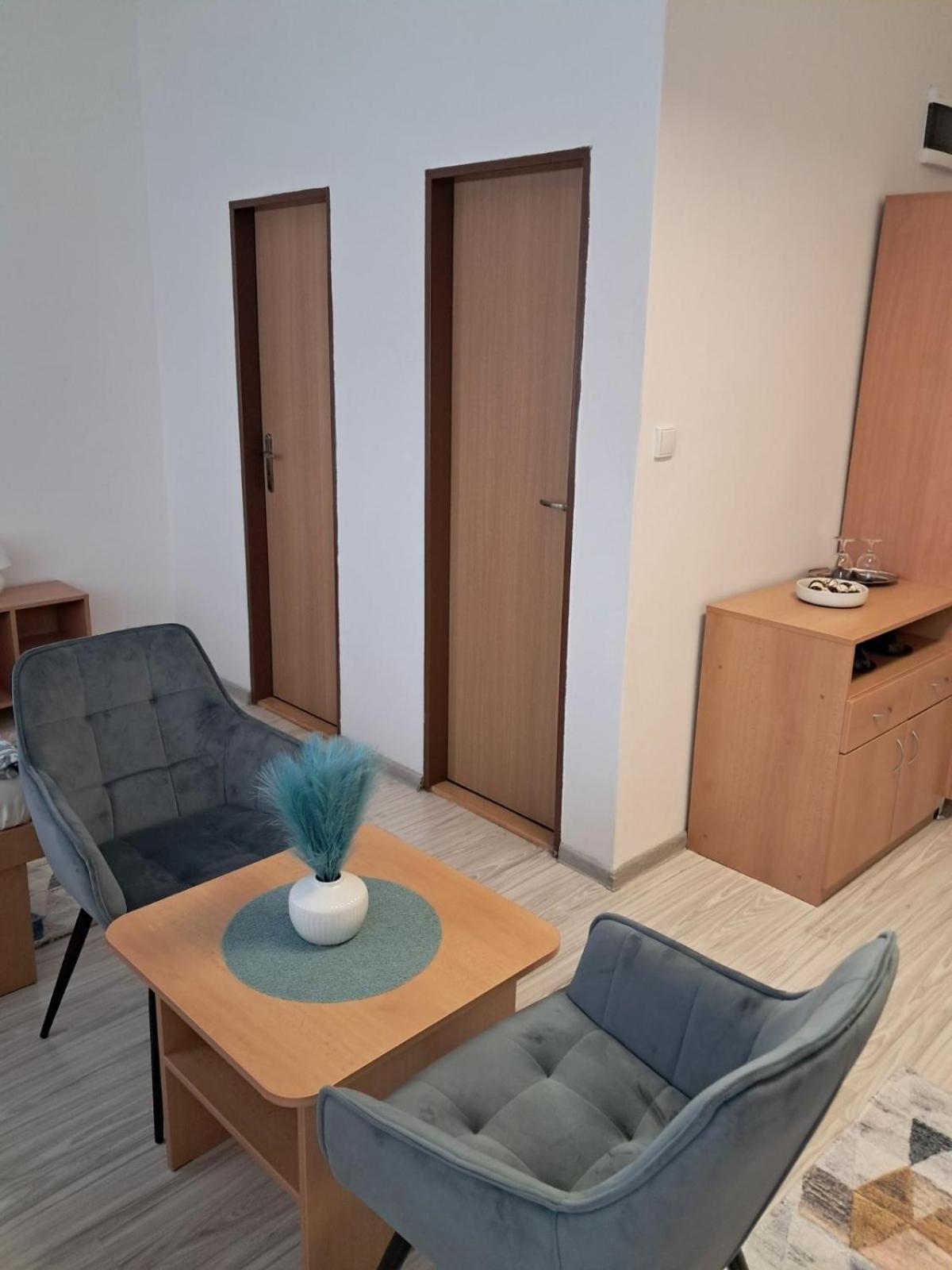 Ostello ŠD Urbánkova 2 Košice Esterno foto